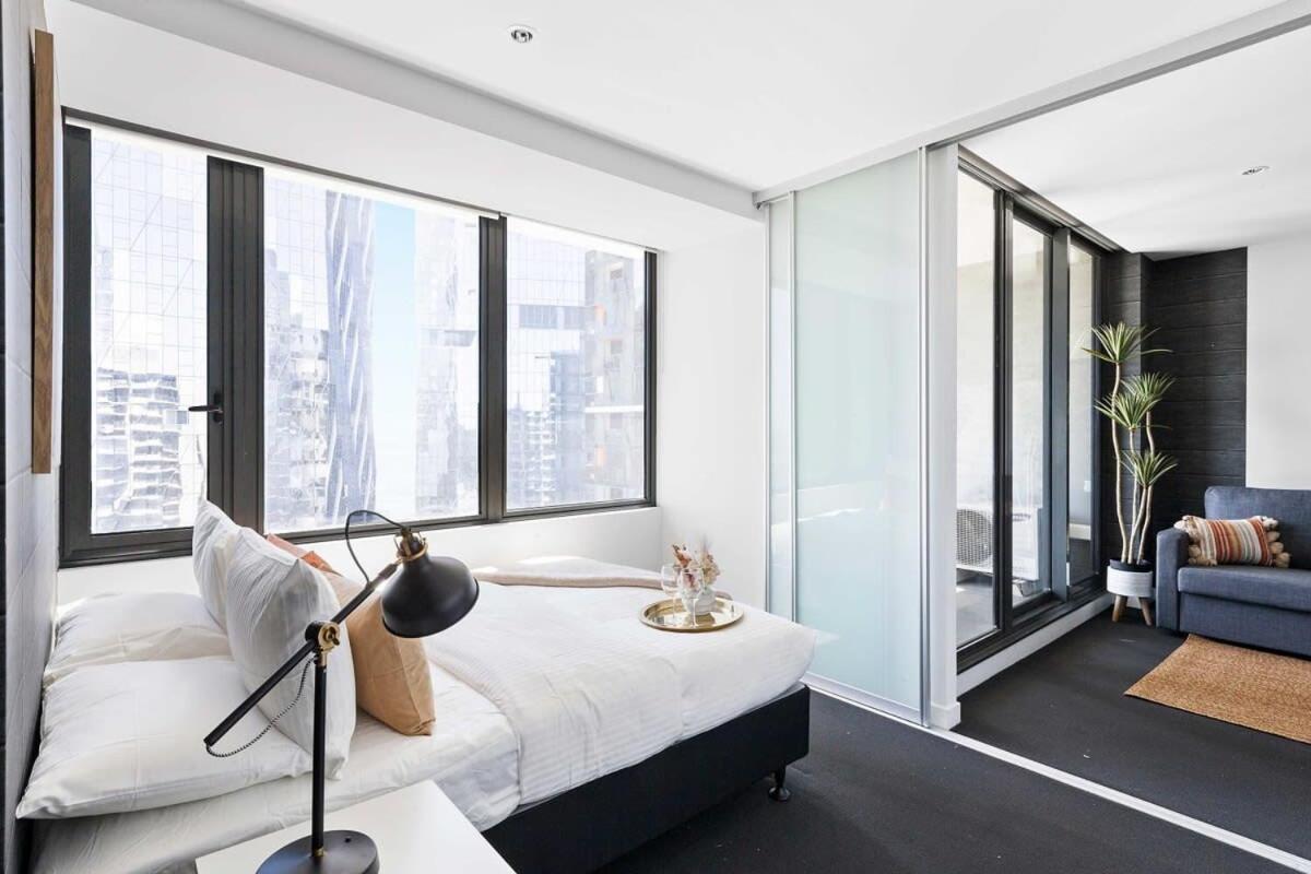 A Cozy 2br On Spencer St With Free Parking Melbourne