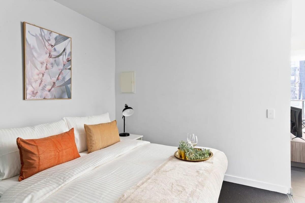 A Cozy 2br On Spencer St With Free Parking * Melbourne
