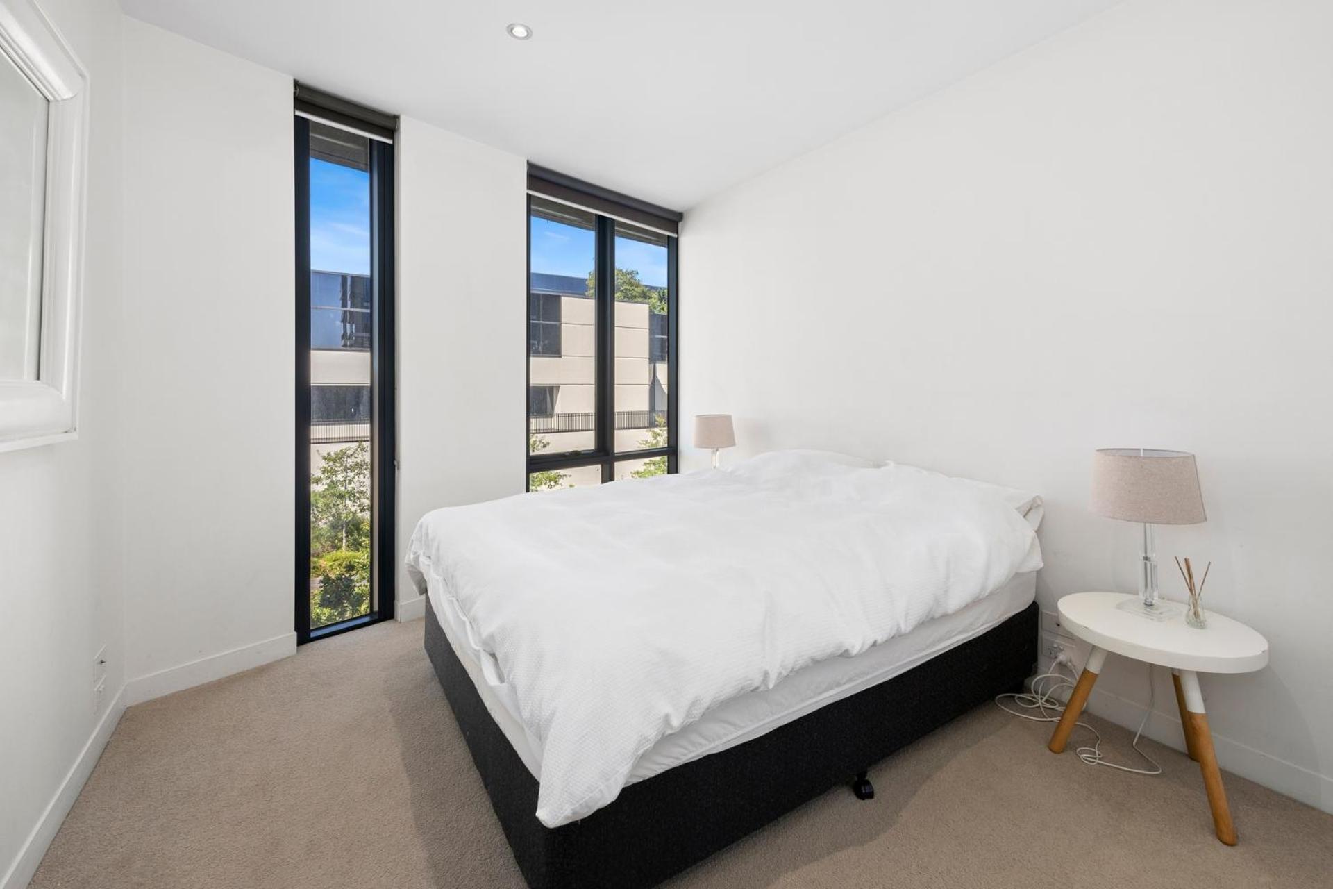 Spacious 2-bedroom Suite, Luxury Living, With Indoor Pool, Sauna, Gym Apartment Melbourne