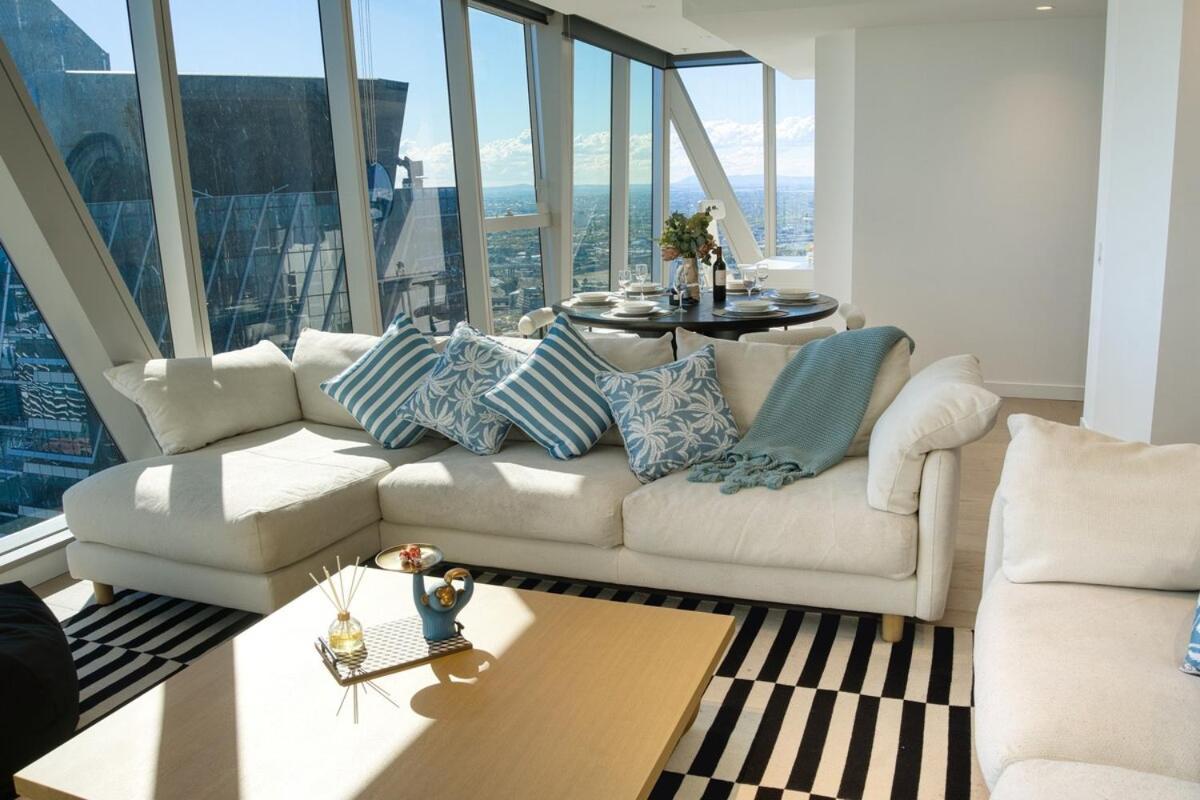 Park Avenue Apartment *