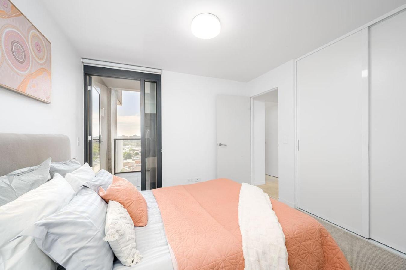 Luxe Flemington Cityscape Views Pool Gym Parking * Melbourne
