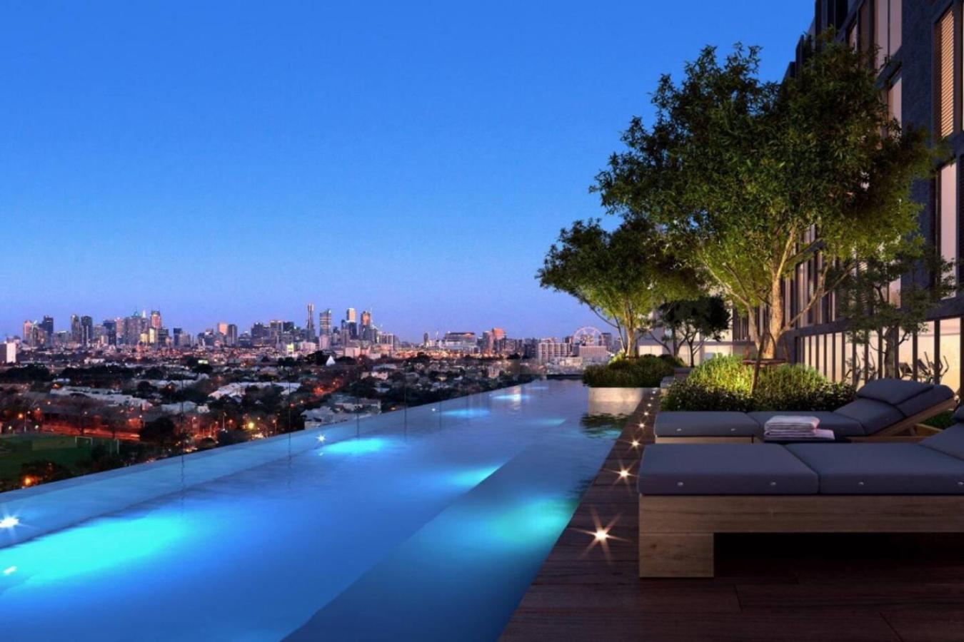 Apartment Luxe Flemington Cityscape Views Pool Gym Parking Melbourne