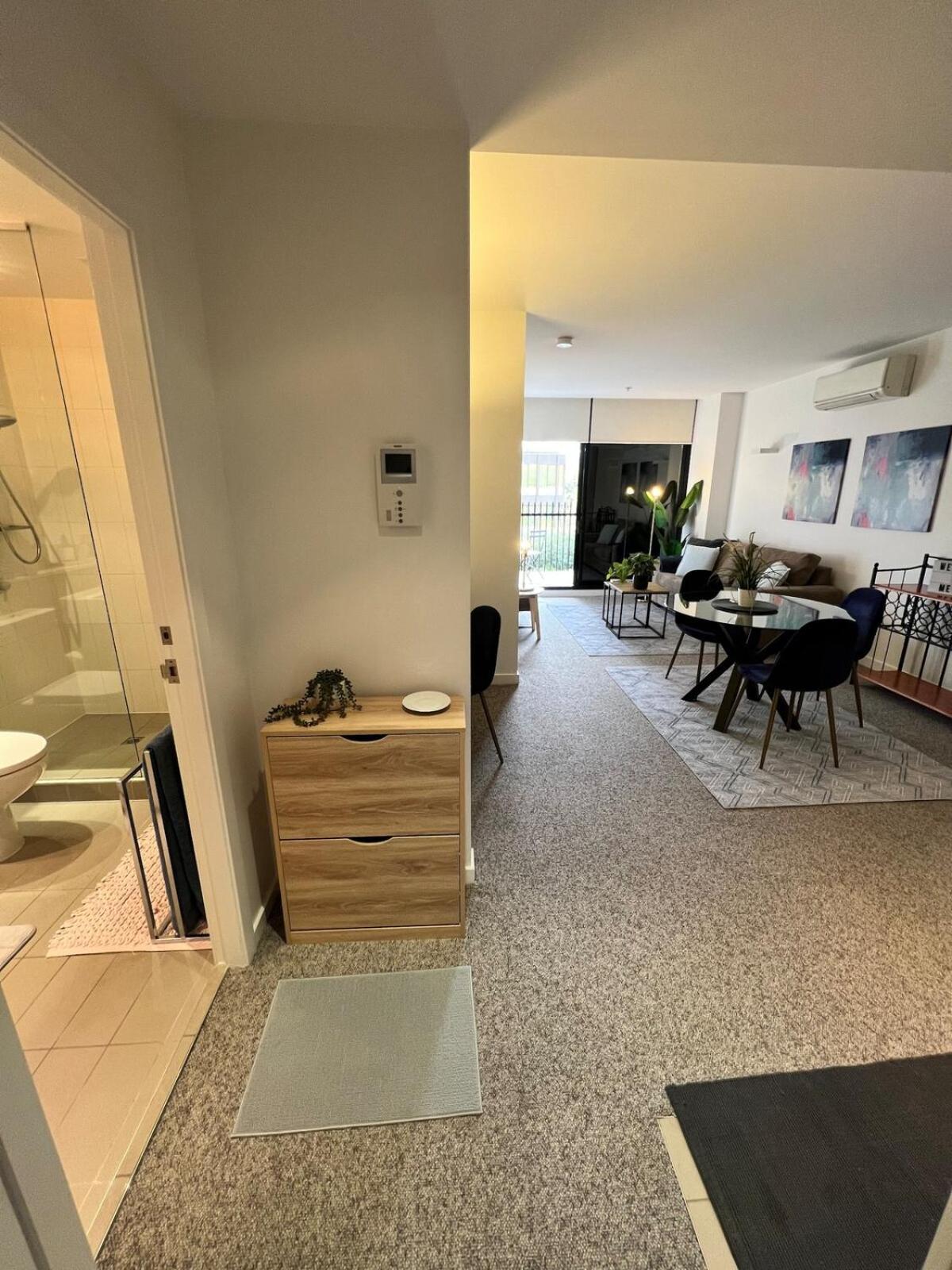 Modern Cozy Inner 1brd Near F1 Track Apartment