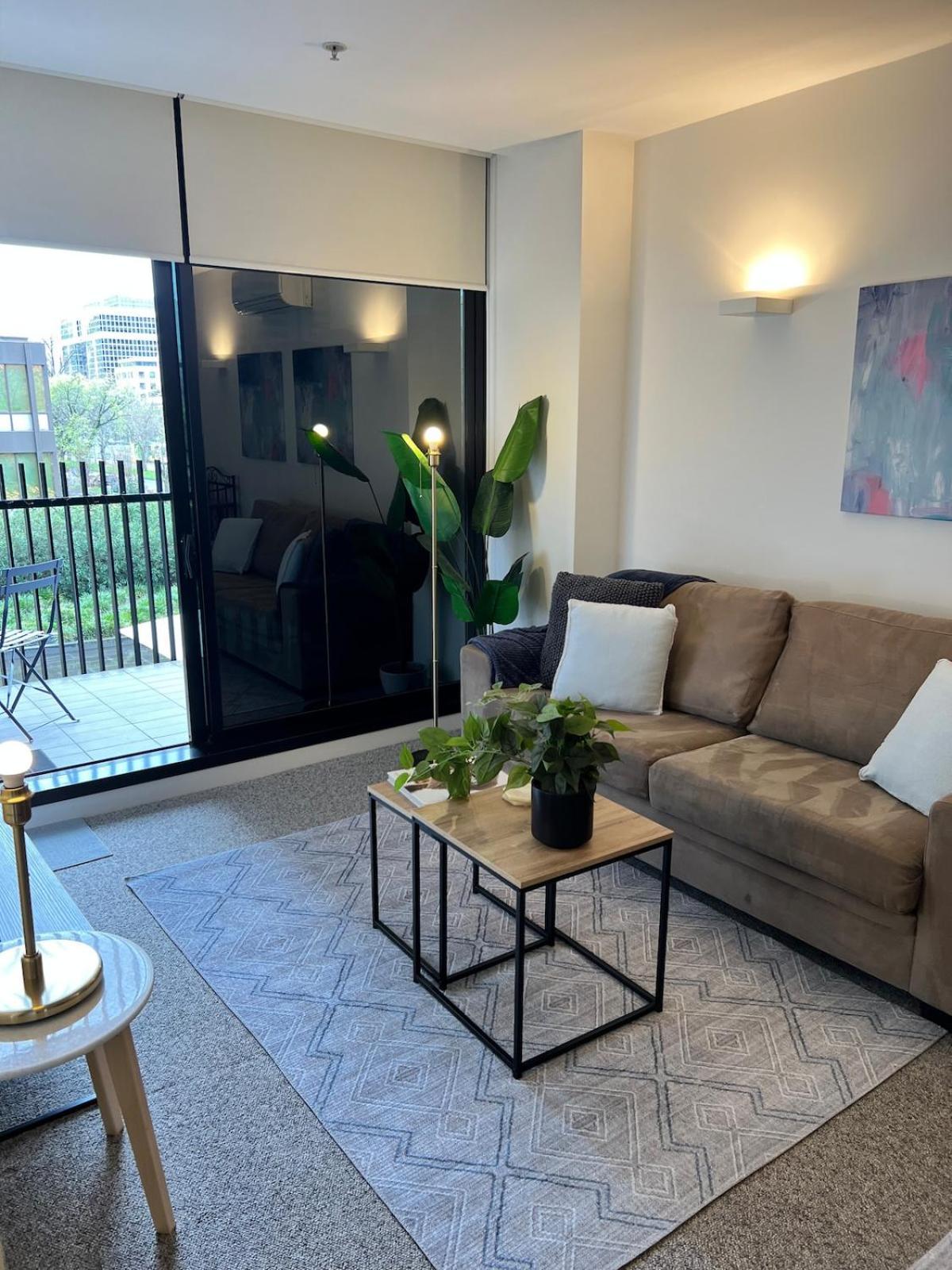 Modern Cozy Inner 1brd Near F1 Track Apartment Melbourne