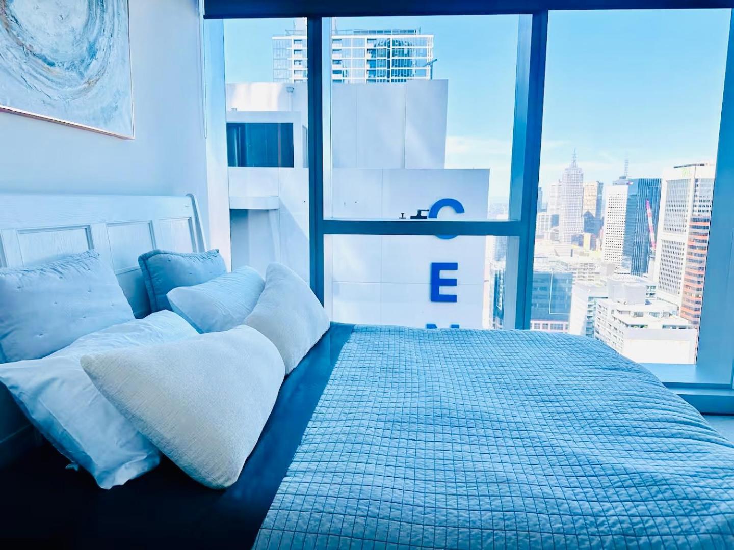 Royal Executive Living Bay N Luxe Executive Residency