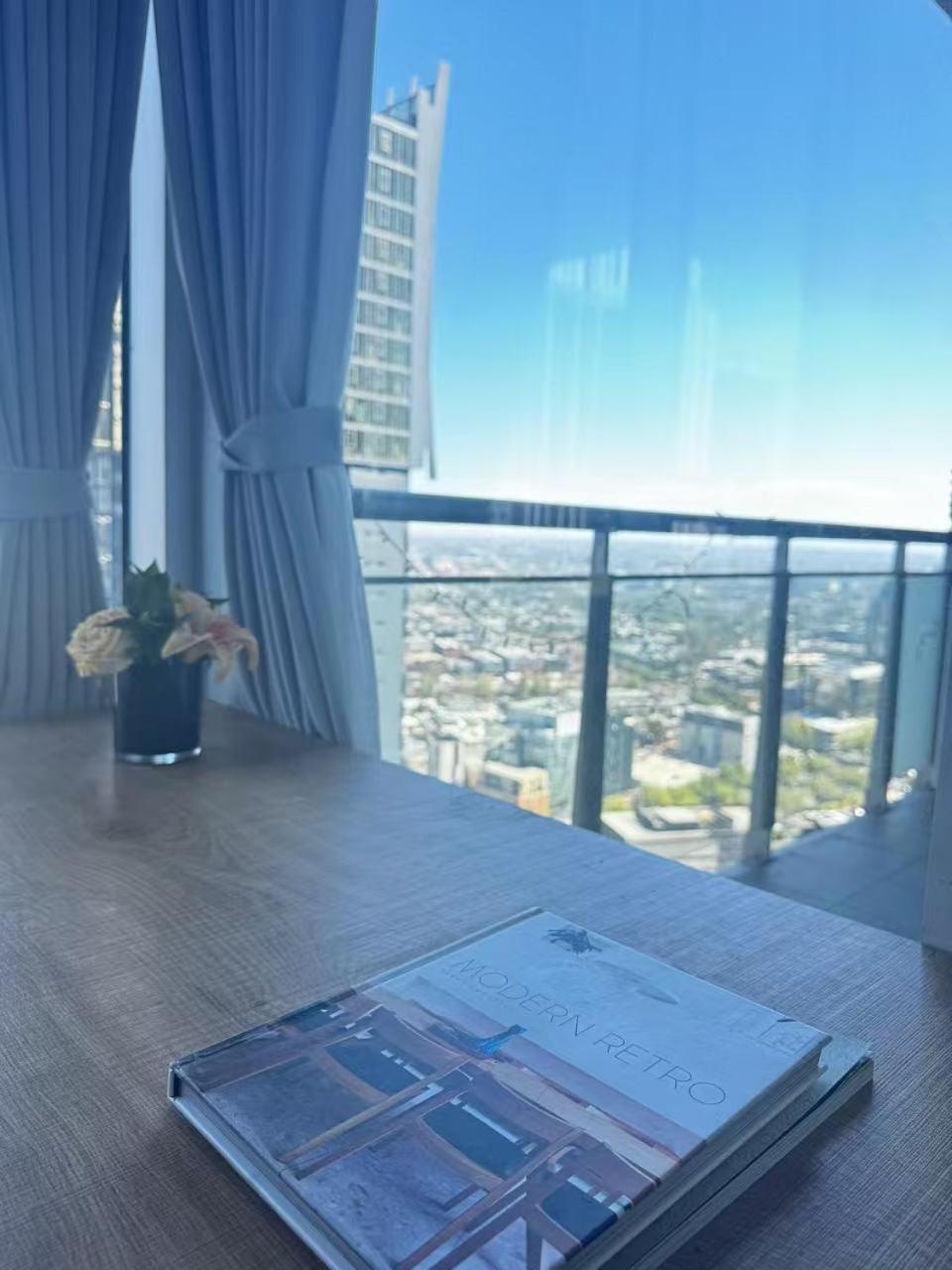Amazing Views Balcony Cbd 2br For 6 Guests * Melbourne
