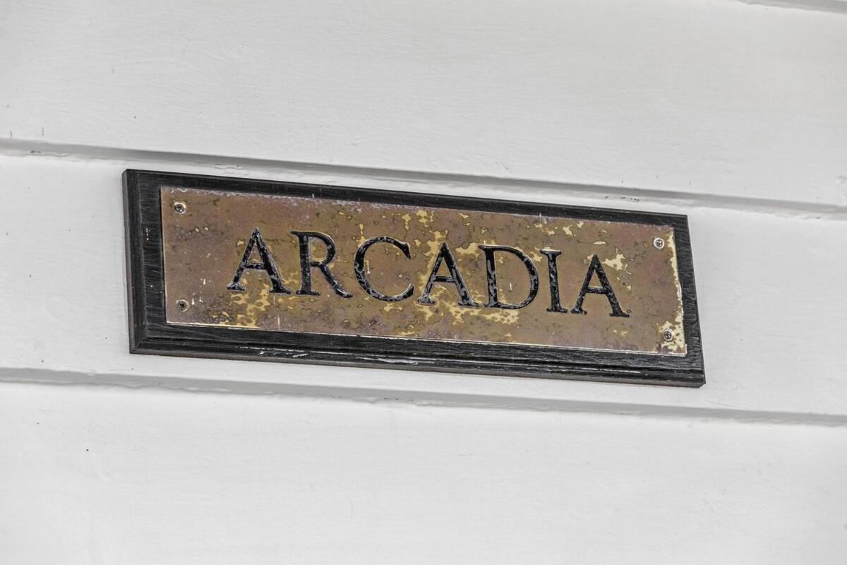Holiday home Arcadia - Victorian House In Middle Brighton *