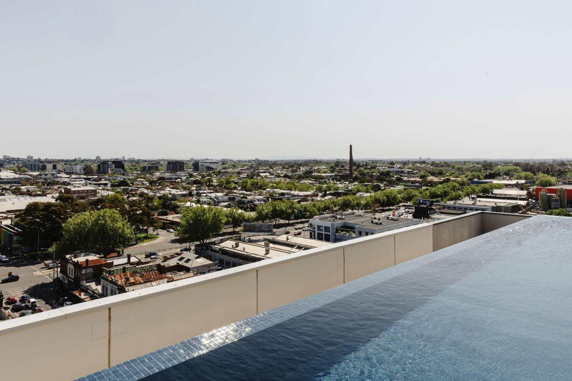 Apartment Abbotsford Abode With Pool Parking & Gym