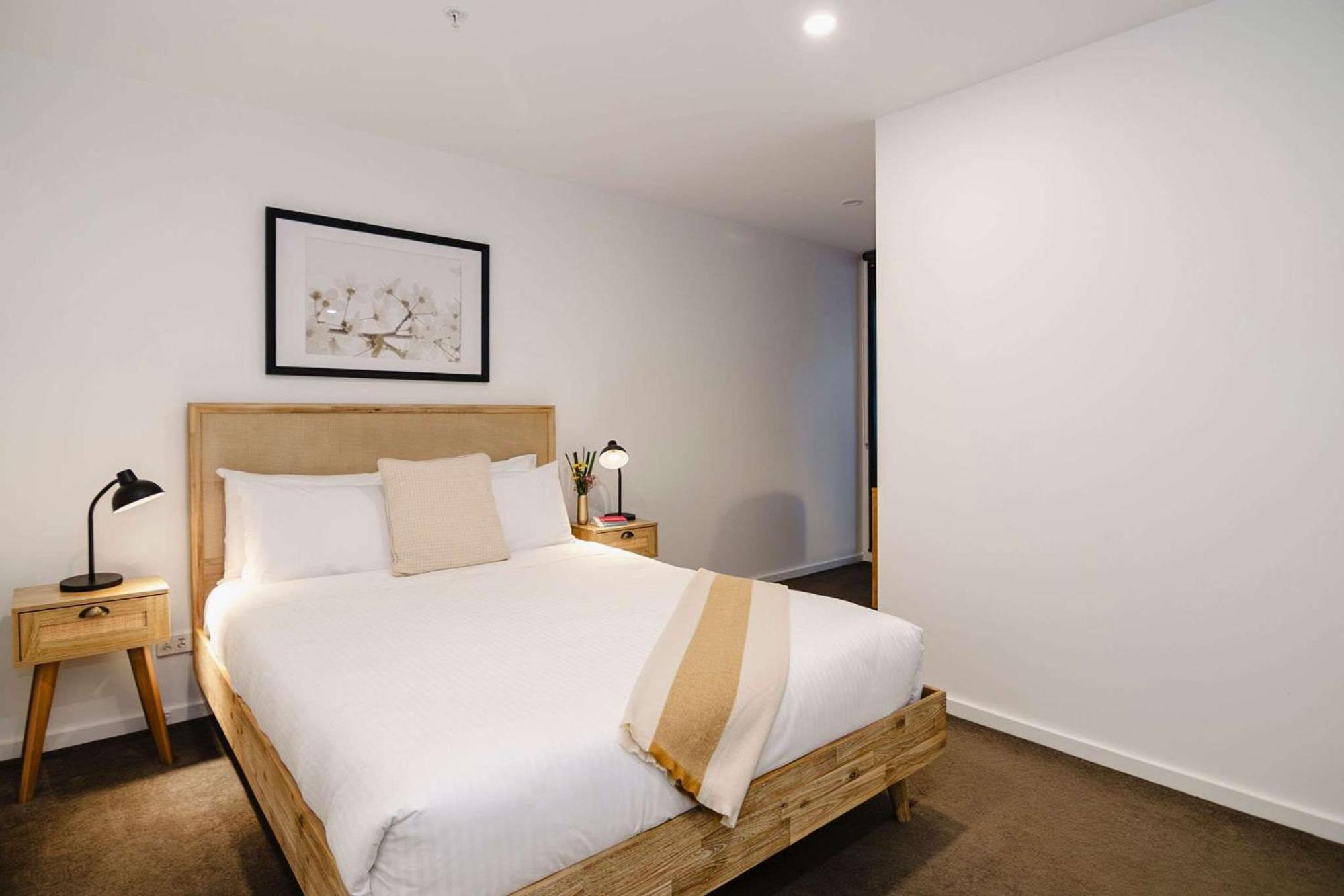 Abbotsford Abode With Pool Parking & Gym Melbourne