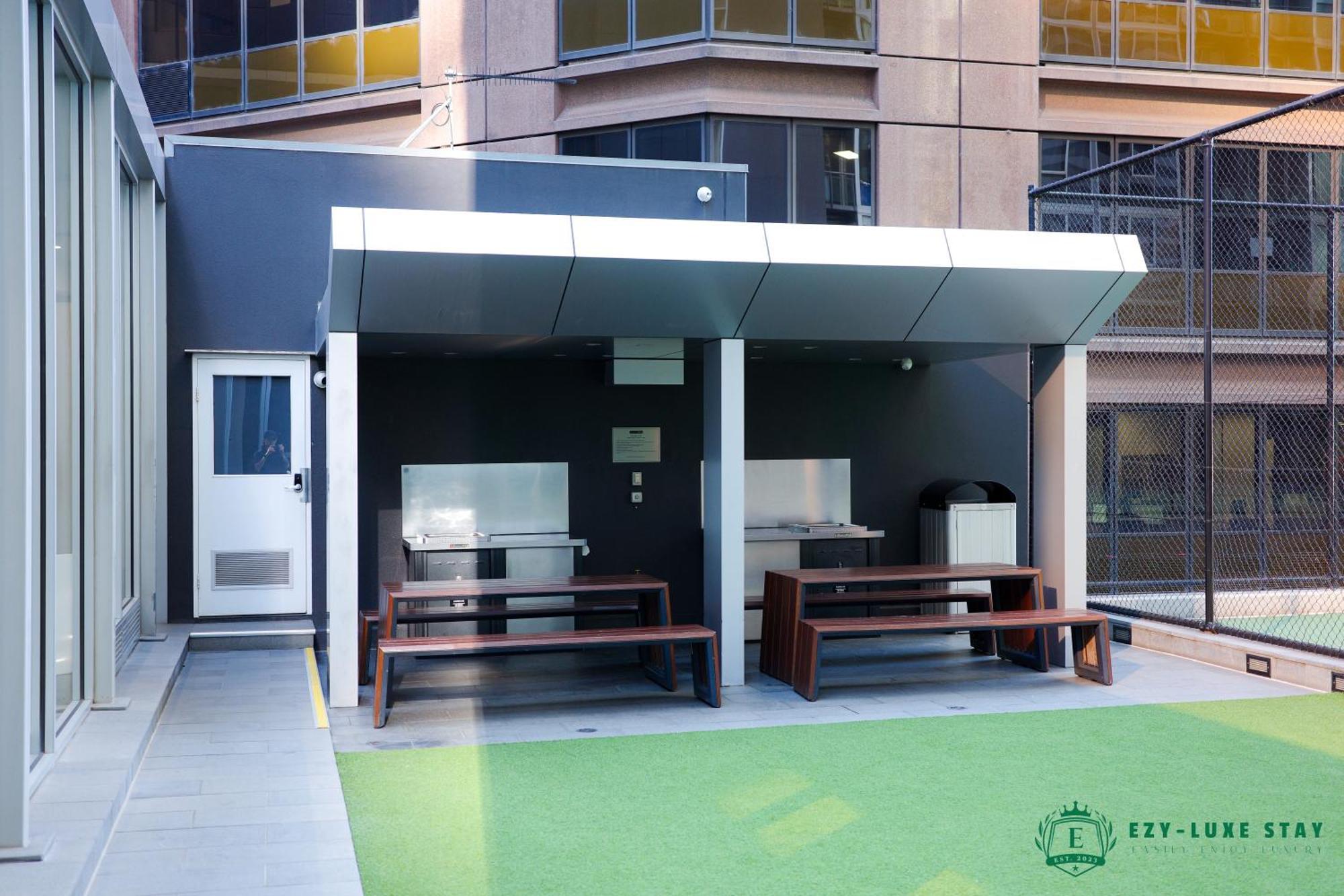 Apartment Amazing Views Balcony Cbd 2br For 6 Guests *