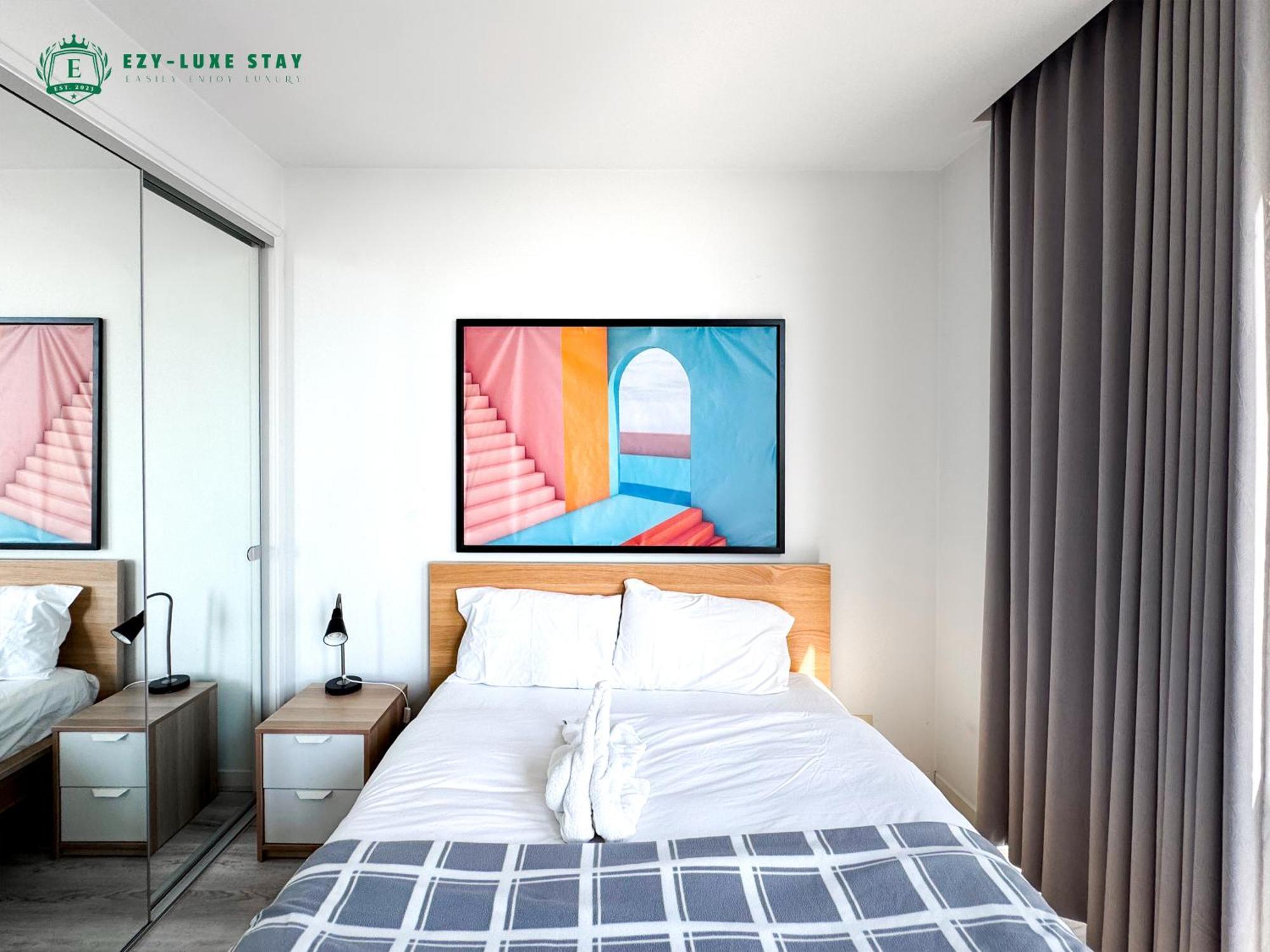 Amazing Views Balcony Cbd 2br For 6 Guests *