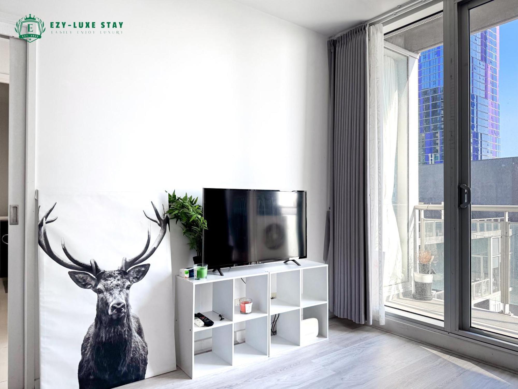 Amazing Views Balcony Cbd 2br For 6 Guests Apartment