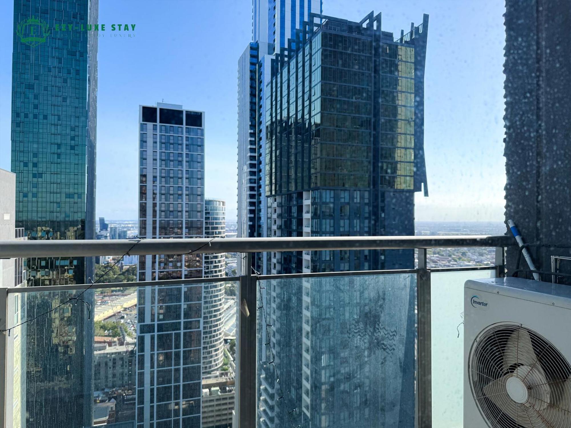 Amazing Views Balcony Cbd 2br For 6 Guests Melbourne