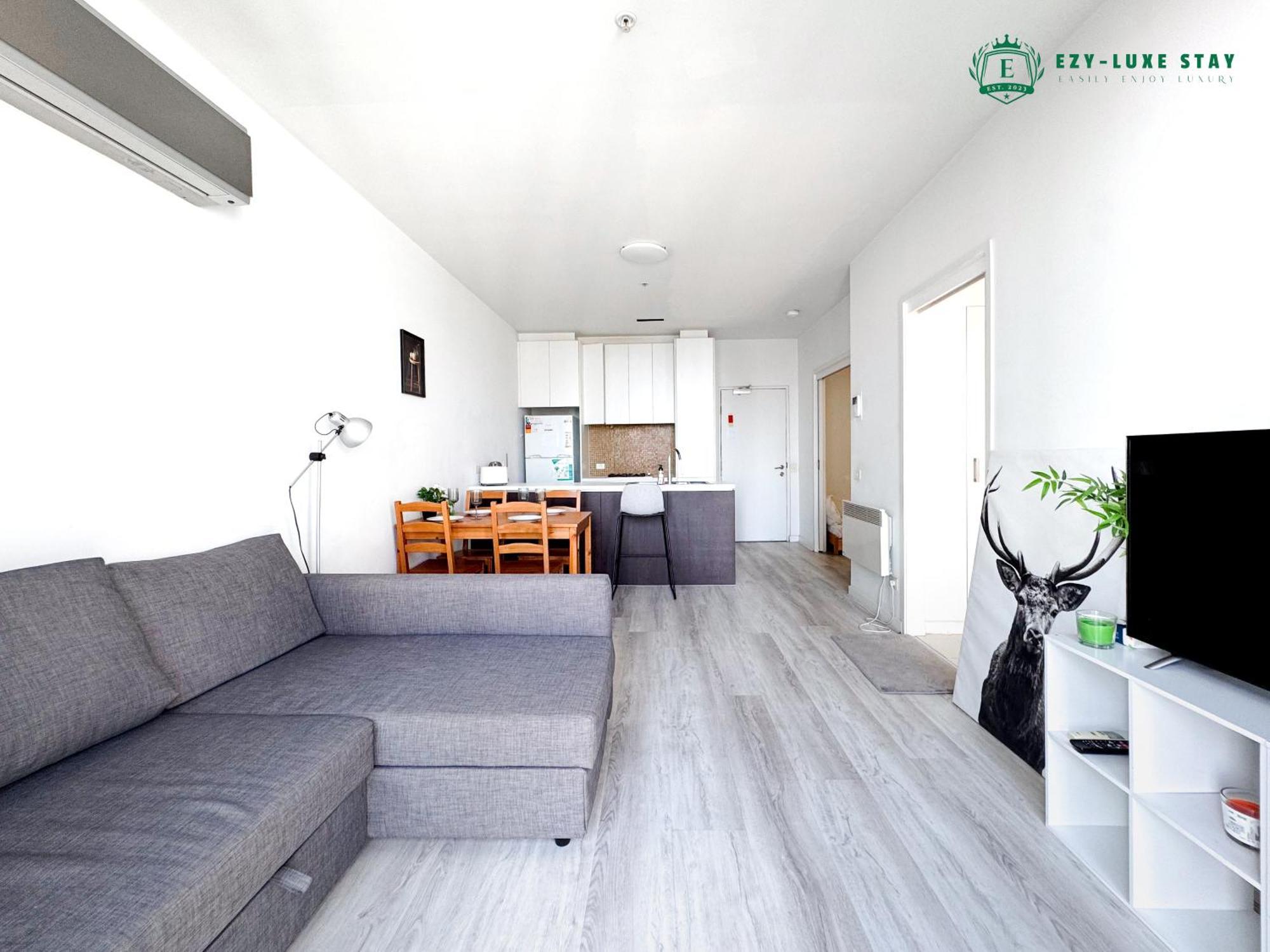 Amazing Views Balcony Cbd 2br For 6 Guests Apartment Melbourne