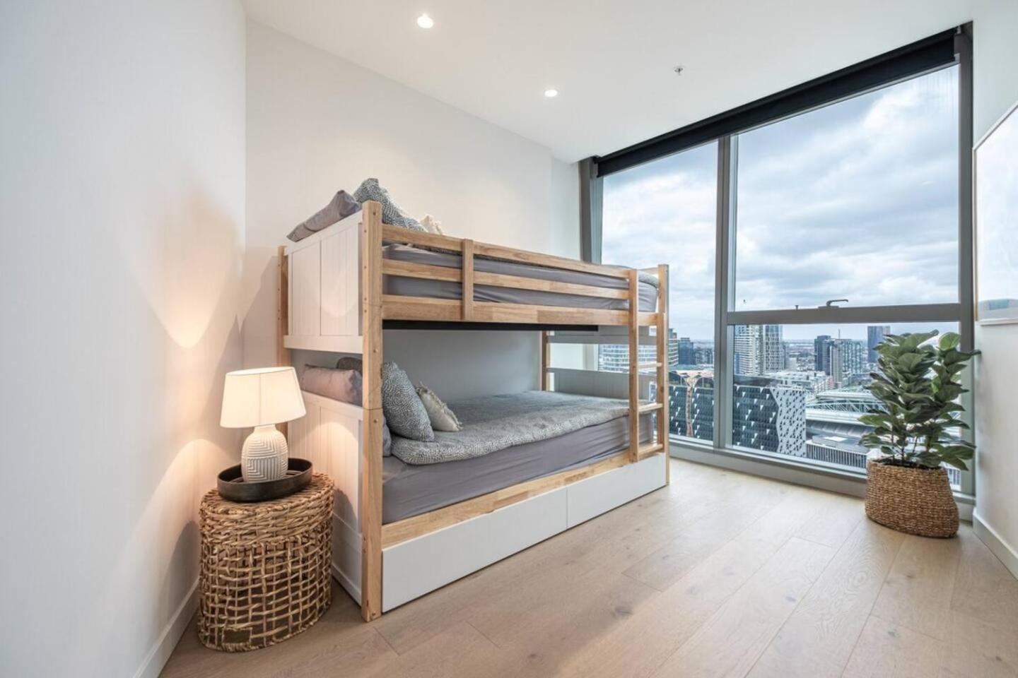 Mei Wsp Irresistible 3Br2Ba Apt Parking Pool Gym * Melbourne
