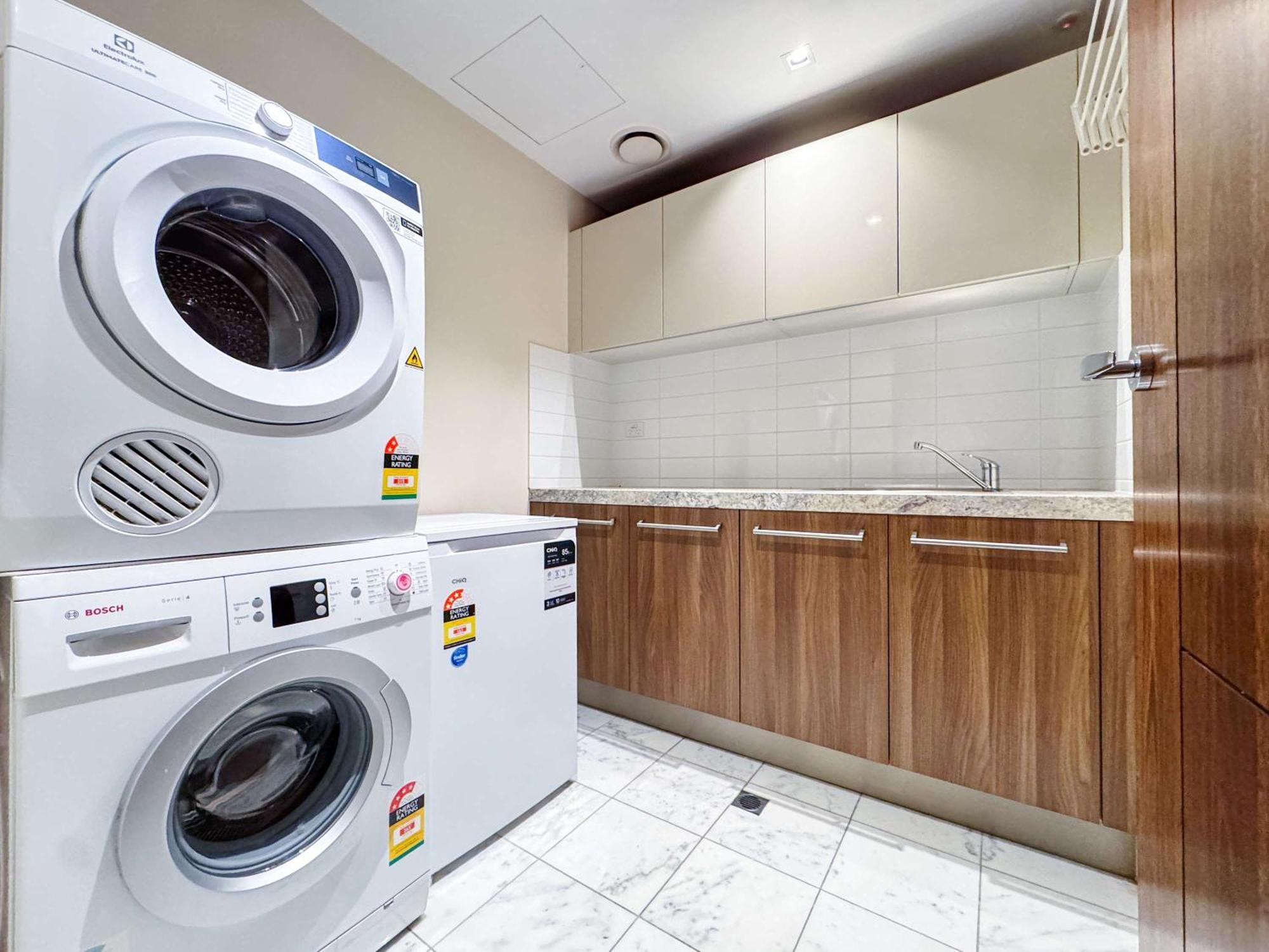 Apartment Grand St Kilda 2-story Sub-penthouse Melbourne