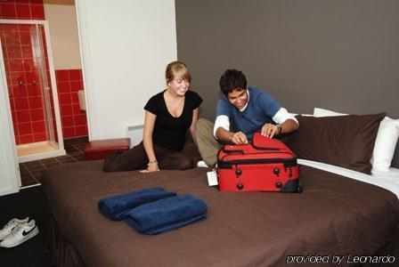 Nomads Backpackers