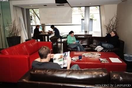 Hostel Nomads Backpackers