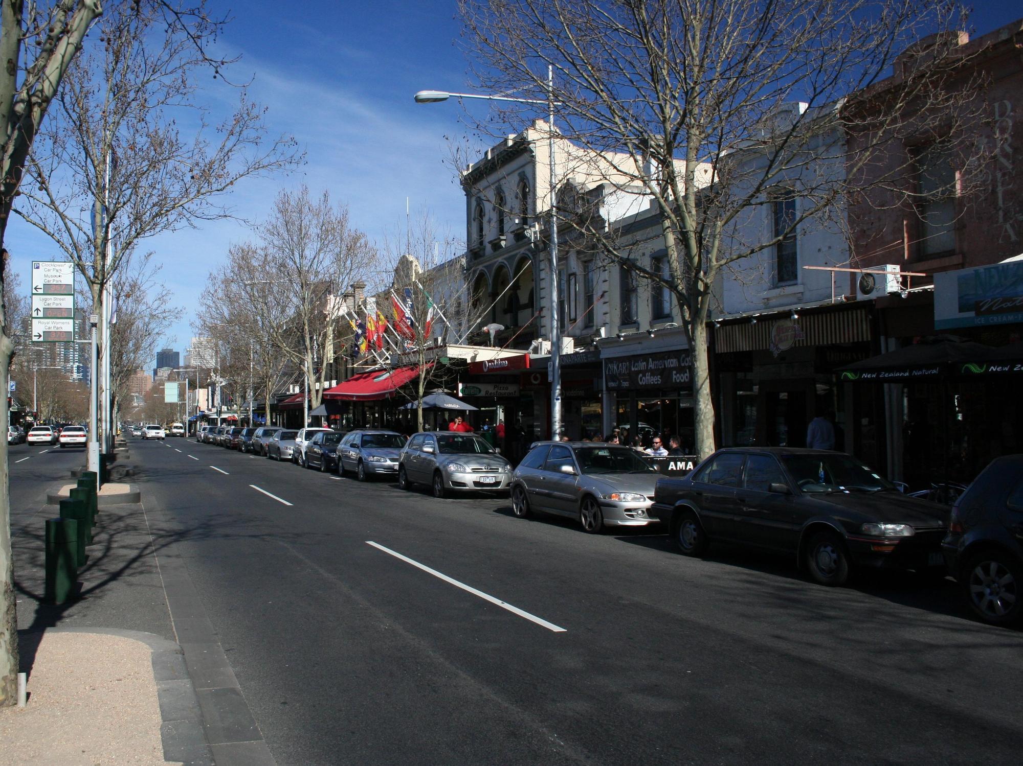 Carlton Lygon - Close To Uni