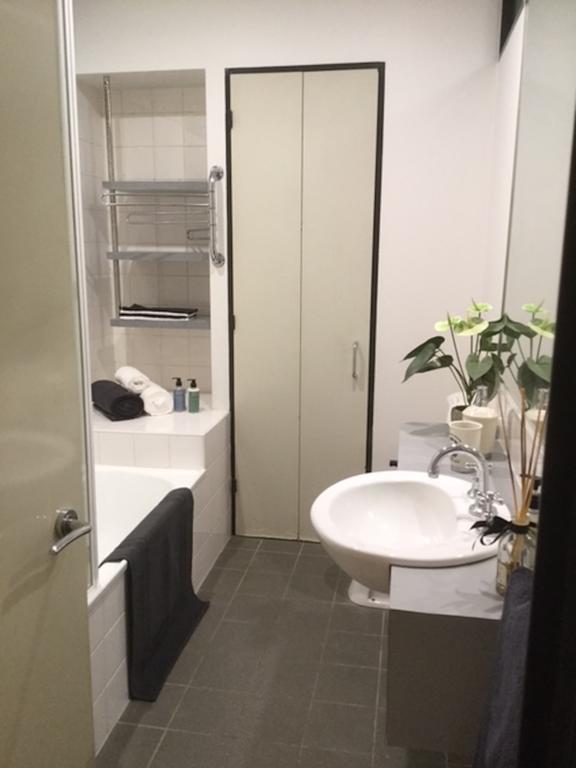Staycentral - Little Paris Cbd Melbourne