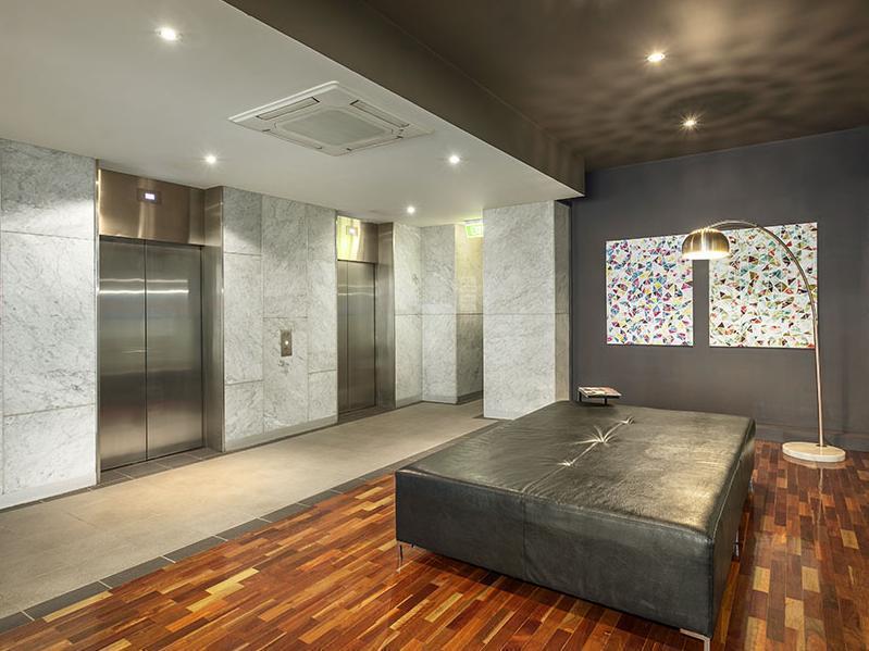 Quest On William Aparthotel 4*