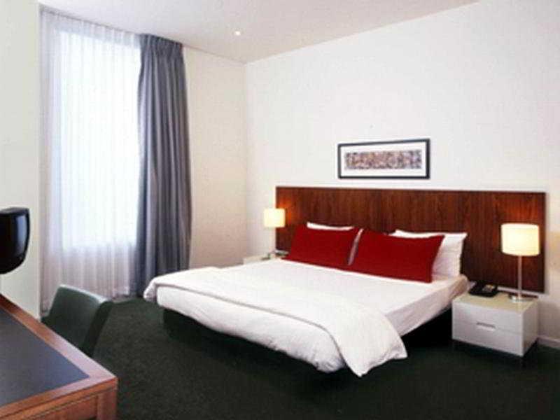 Aparthotel Adina Flinders Street