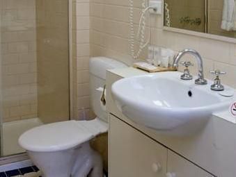 Toorak Manor Hotel 4*