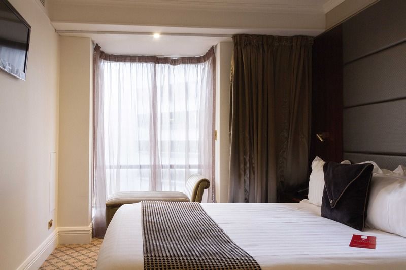 Hotel Stamford Plaza 5*