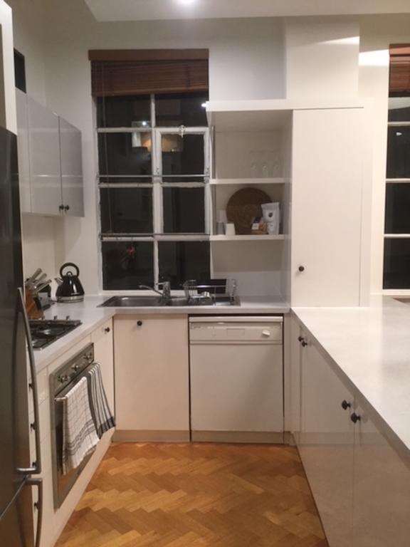 Staycentral - Little Paris Cbd Melbourne Apartment