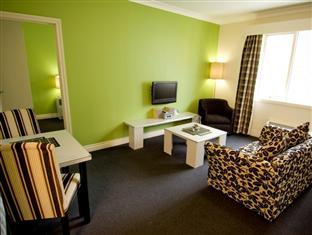 Collins 4* Melbourne