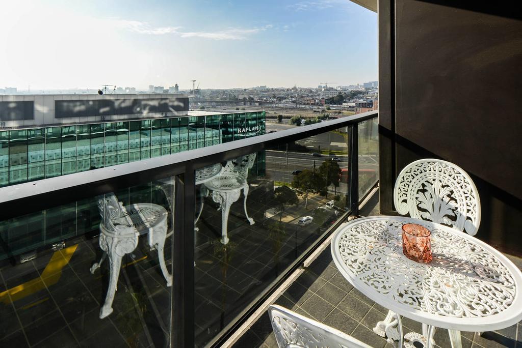 1st Choice - Docklands Apartment *