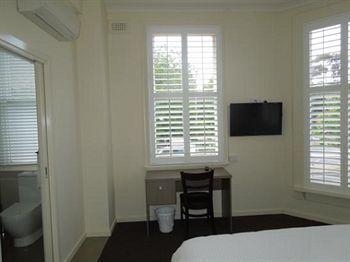 Hotel Naughtons Hotel 3*