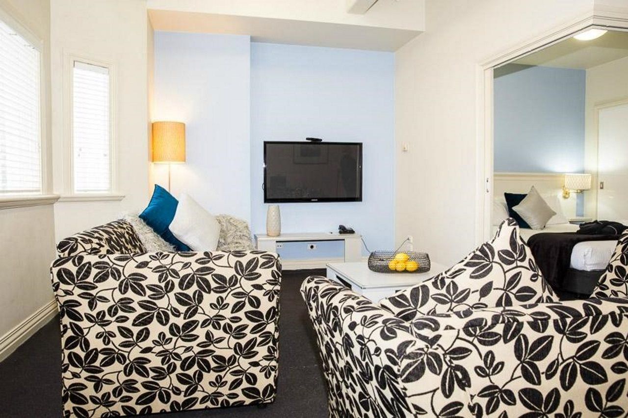 Aparthotel Collins 4*
