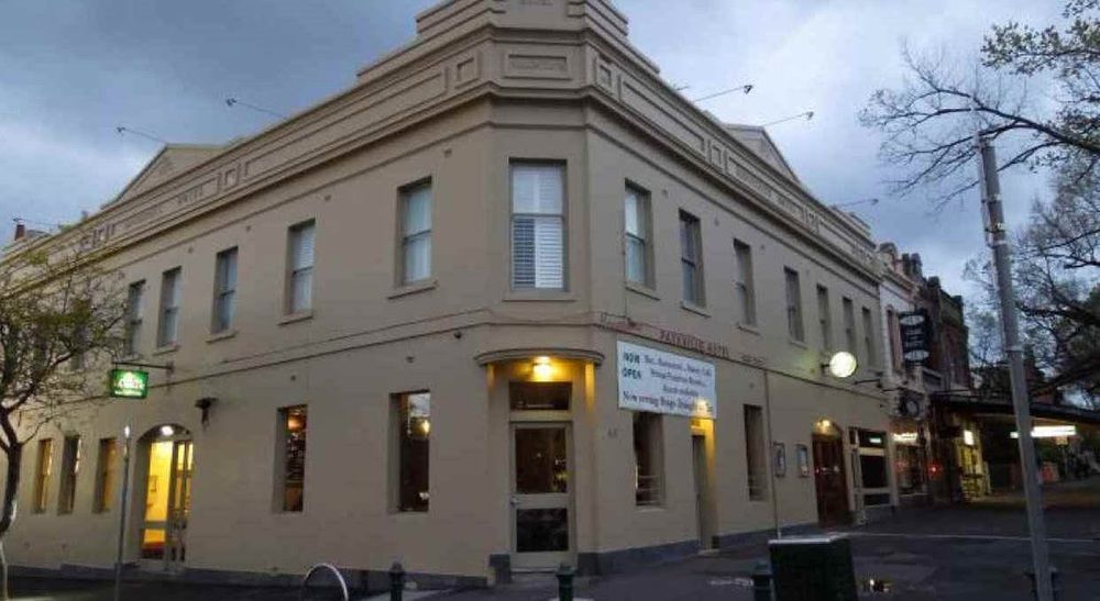 Hotel Naughtons Hotel 3*