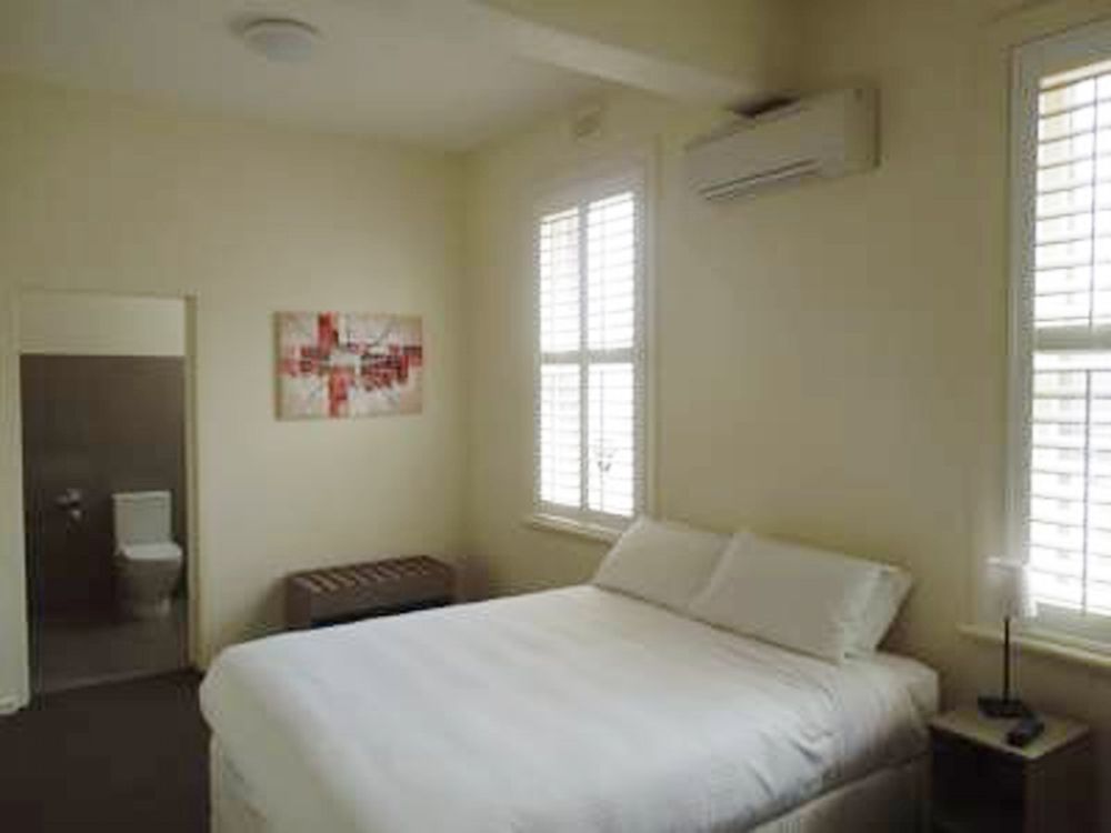 Hotel Naughtons Hotel