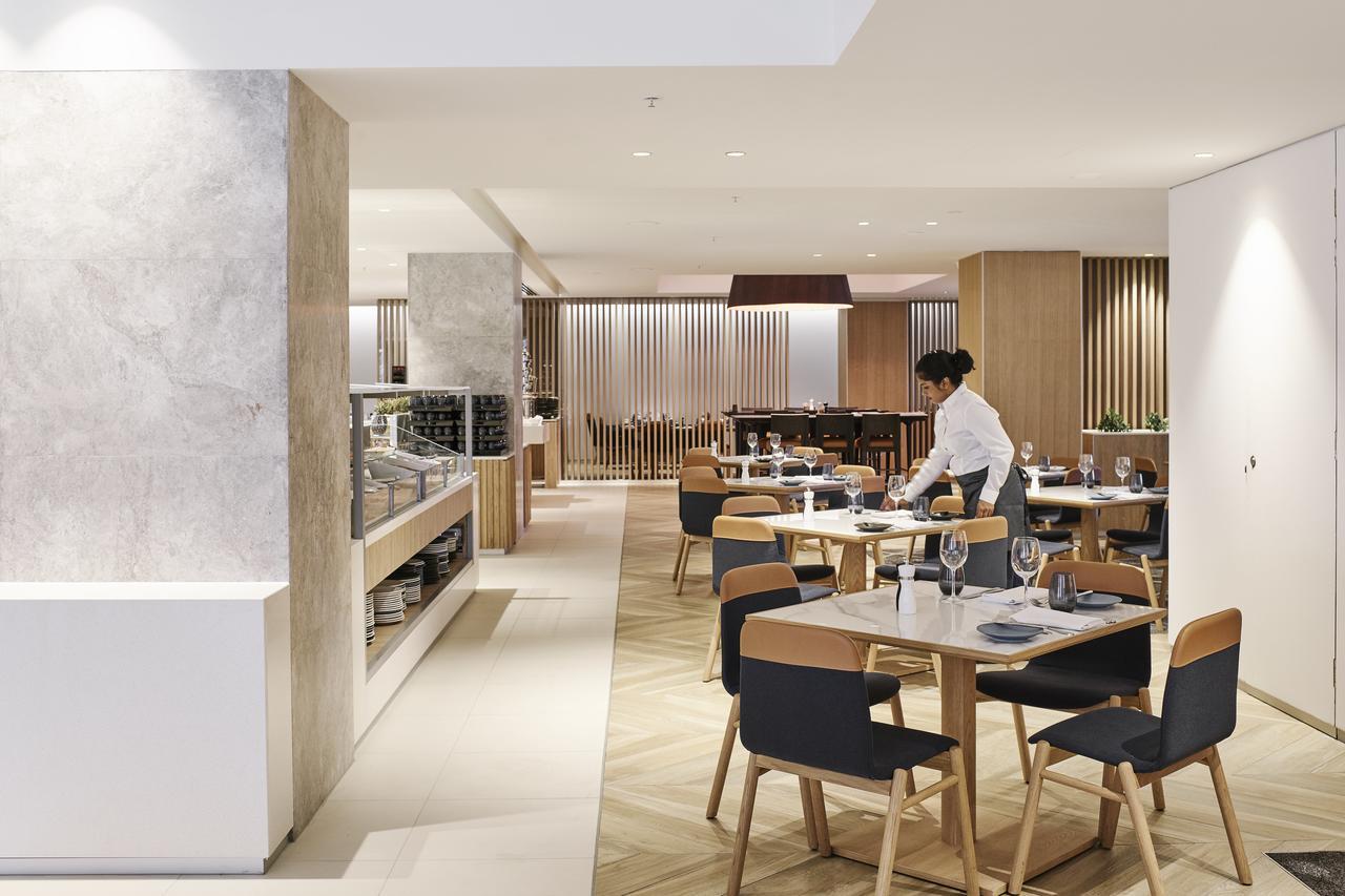 Pullman On The Park 5*