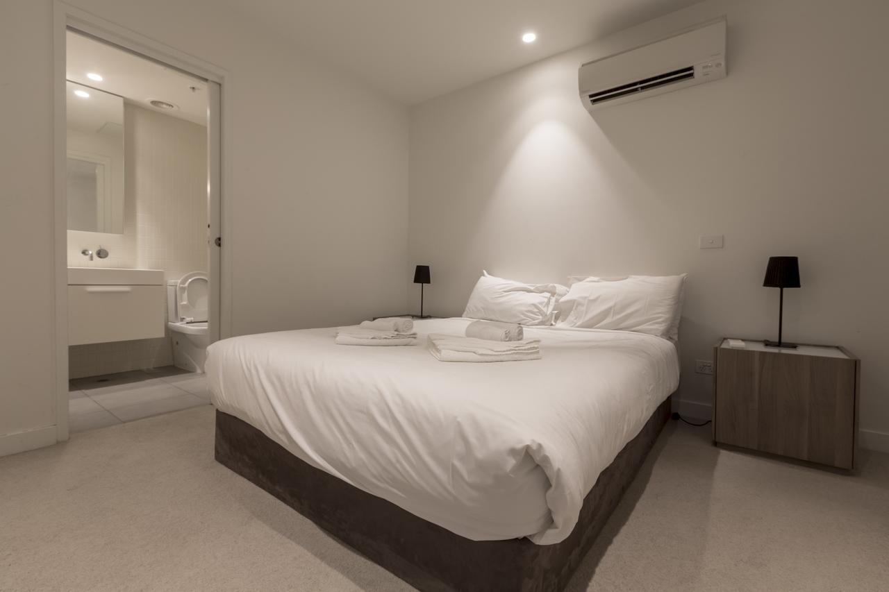 Domain - St Kilda Rd Precinct 4*