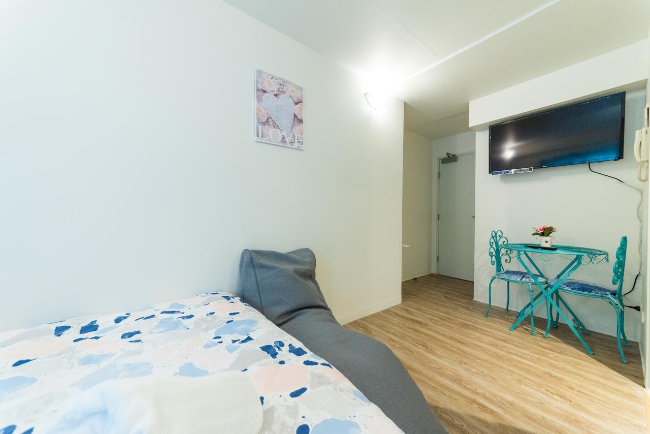 Studio In With Free Wifi Apartment *