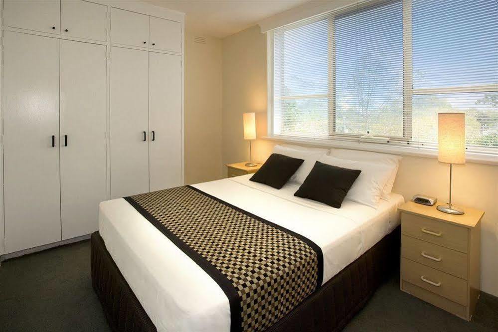 On Flemington Apartment Melbourne