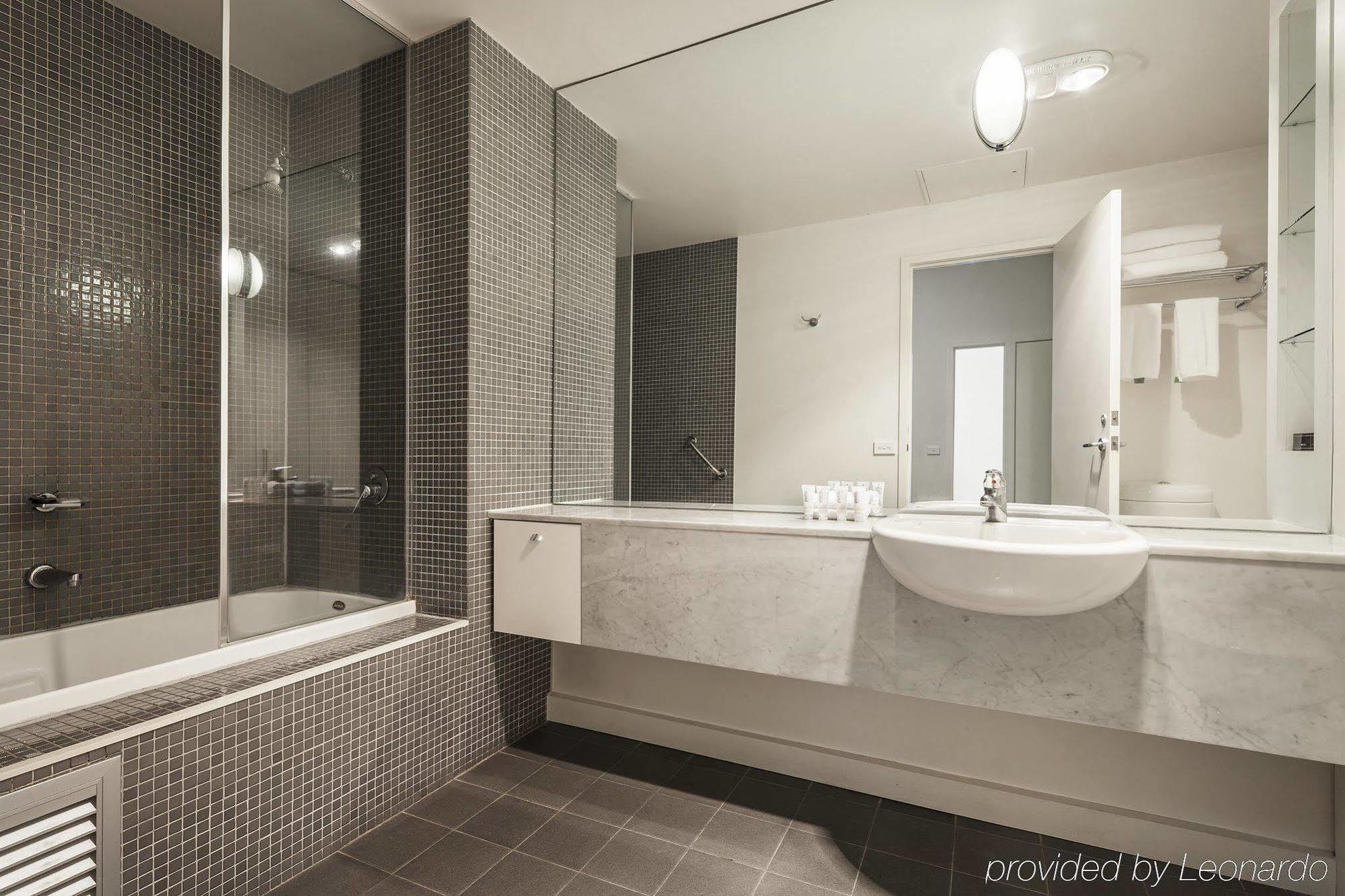 Cbd Official Aparthotel Melbourne