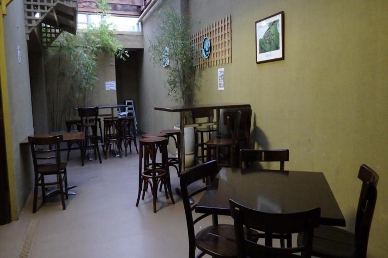 Naughtons Hotel