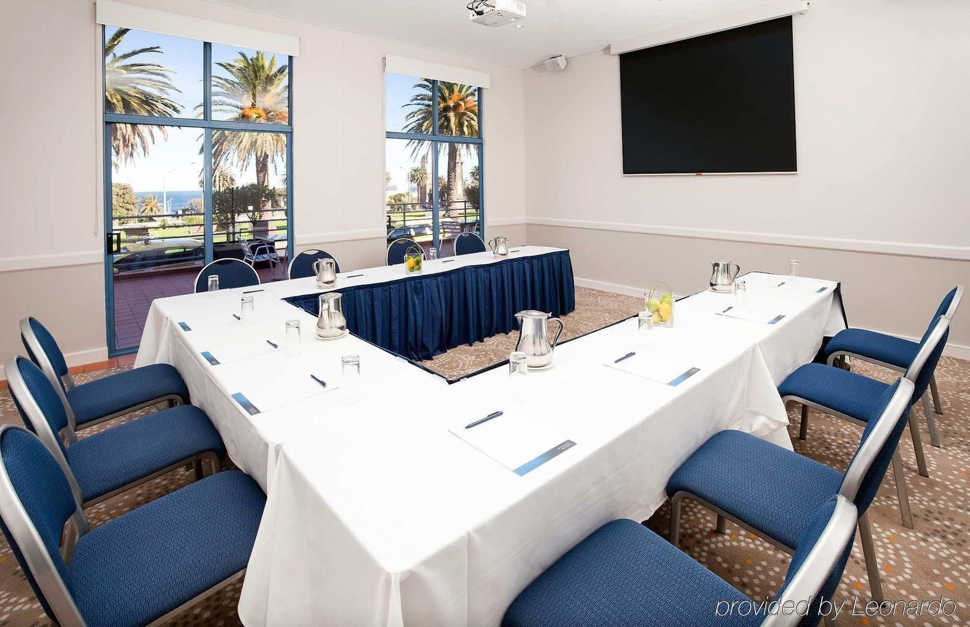 Novotel St Kilda Hotel