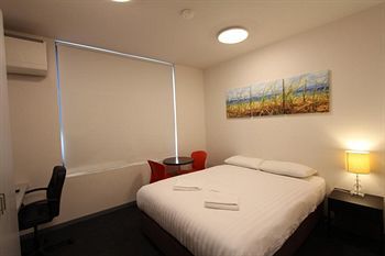 Alston 4* Melbourne