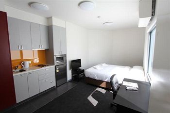 Aparthotel Alston 4*