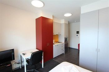 Alston 4*
