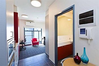 Alston Melbourne