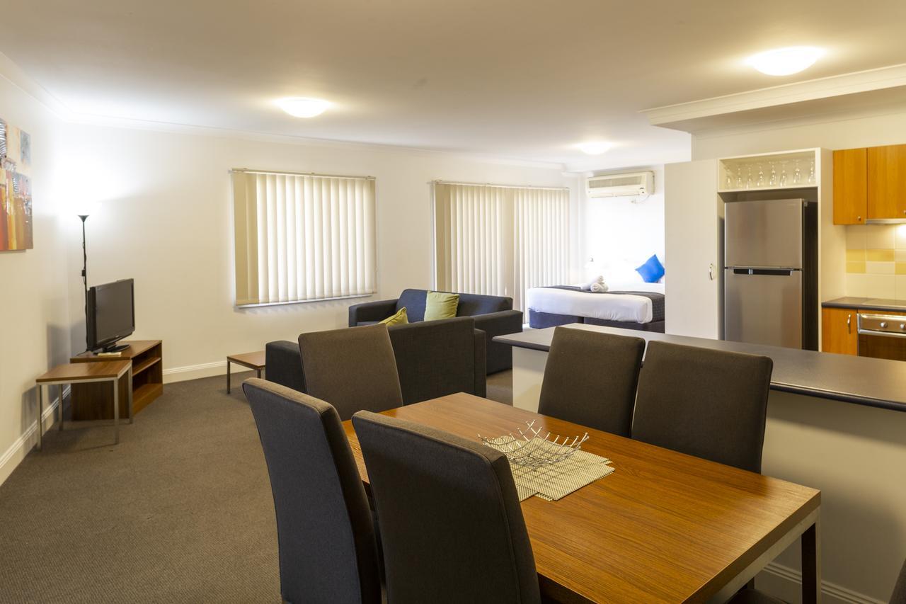 Amazing Accommodations: St Kilda 4* Melbourne