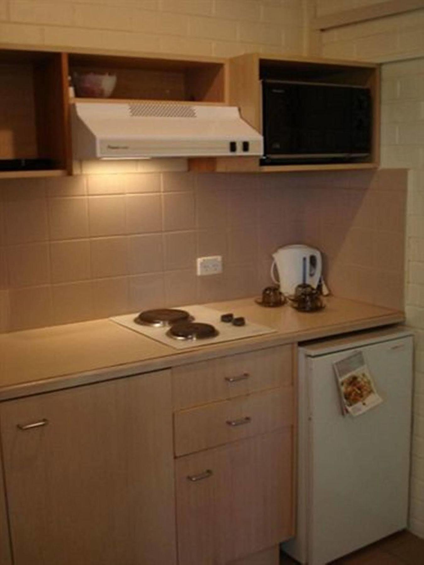 H & D Aparthotel 3*