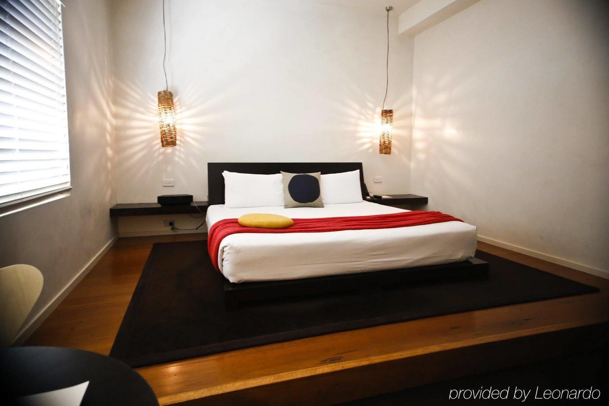 Hotel The 4*