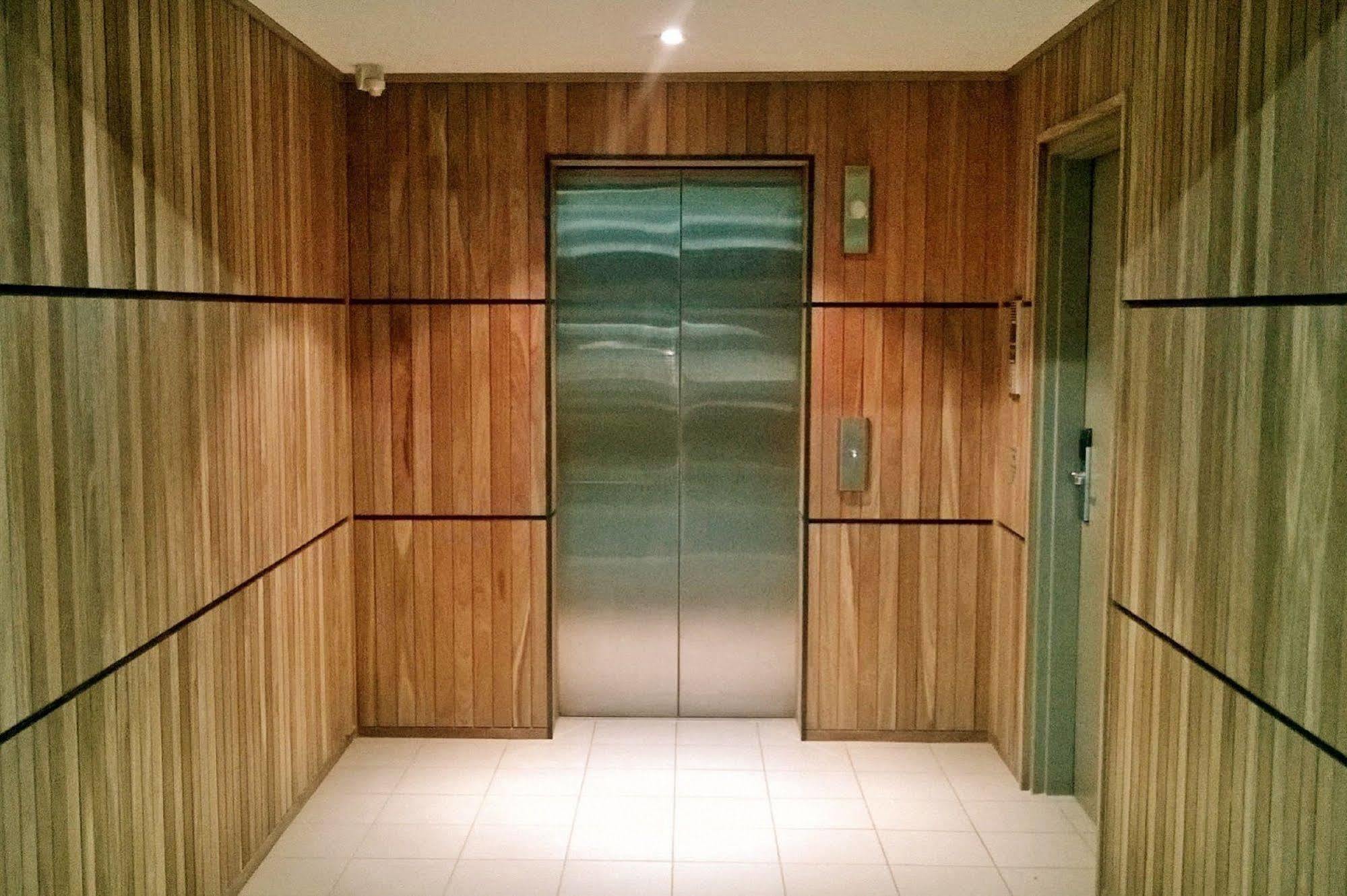 Aparthotel Caroline Serviced Brighton 4*